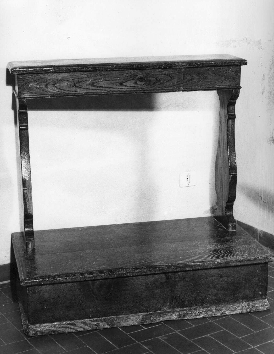 inginocchiatoio, opera isolata - bottega amiatina (sec. XIX)