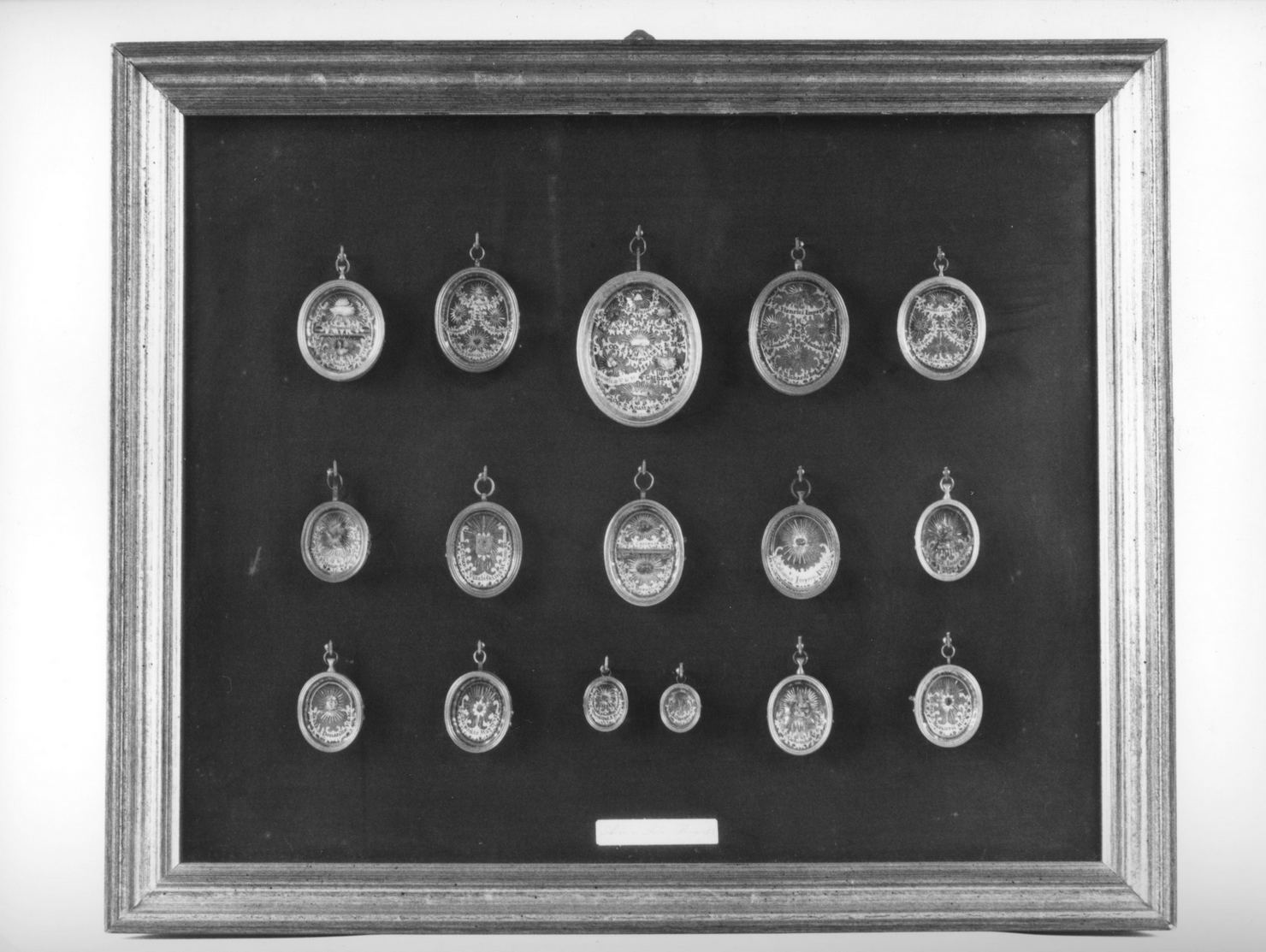 cornice - bottega toscana (prima metà sec. XX)