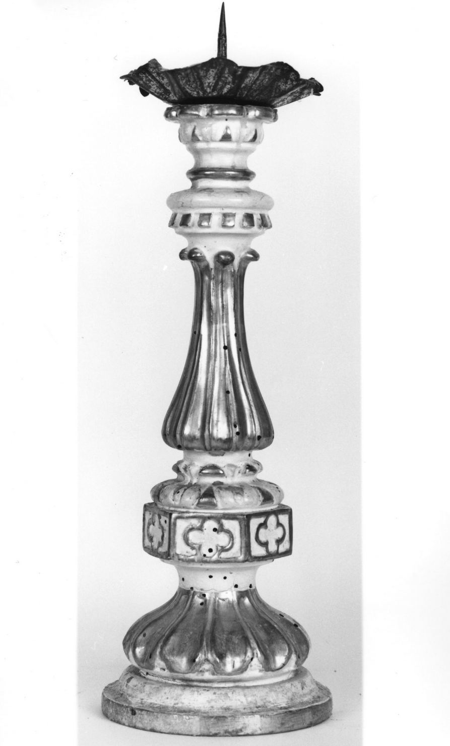 candeliere d'altare, serie - bottega toscana (secc. XIX/ XX)