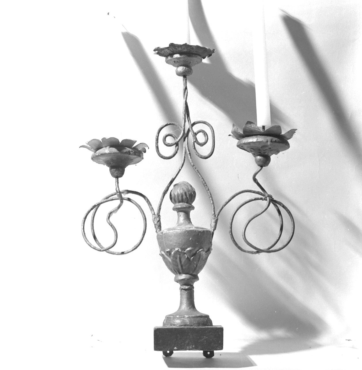 candeliere, serie - bottega toscana (sec. XIX)