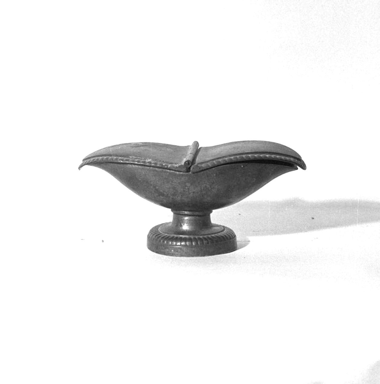 navicella portaincenso - bottega toscana (sec. XVII)