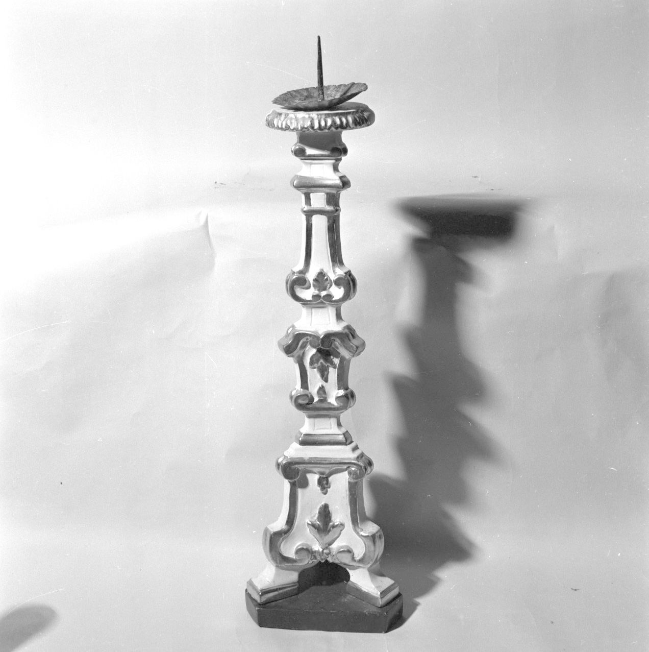 candeliere, serie - bottega toscana (sec. XVIII)