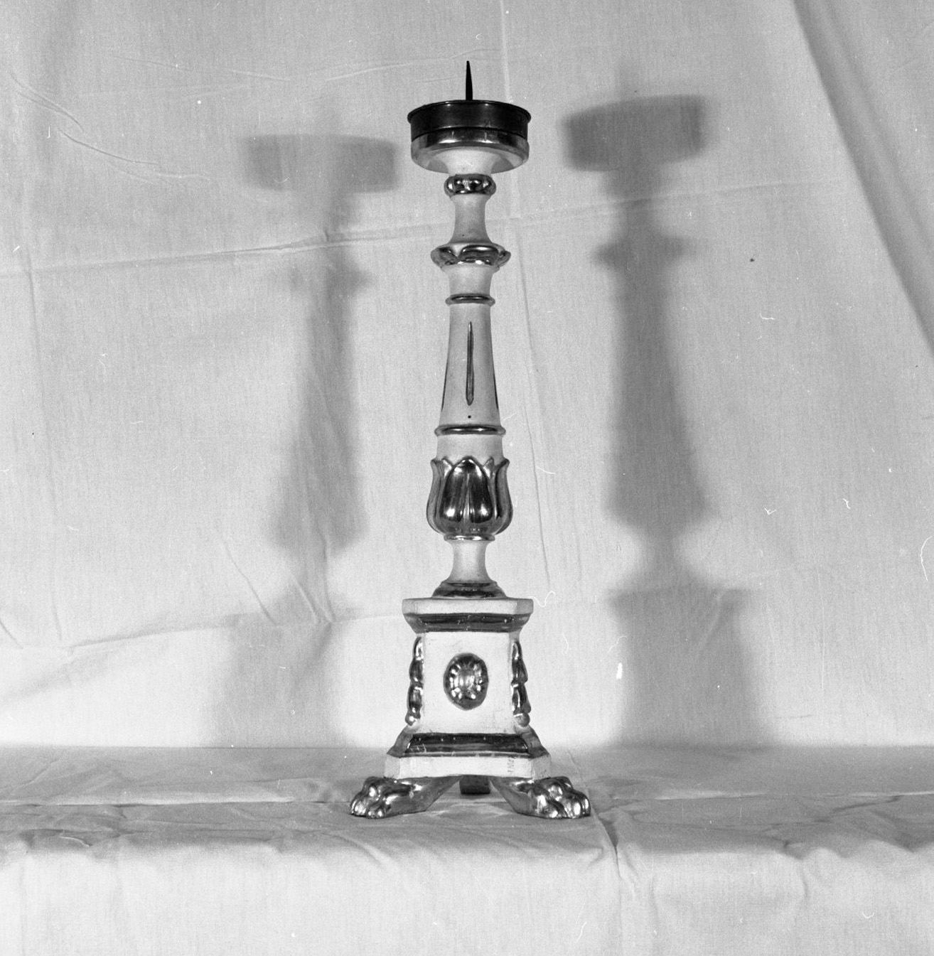 candeliere, serie - bottega toscana (sec. XIX)