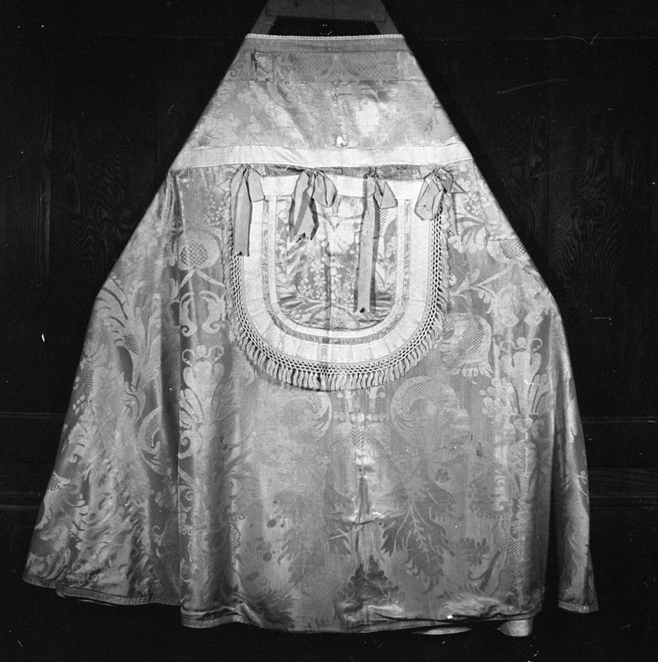 piviale - manifattura italiana (sec. XVIII)