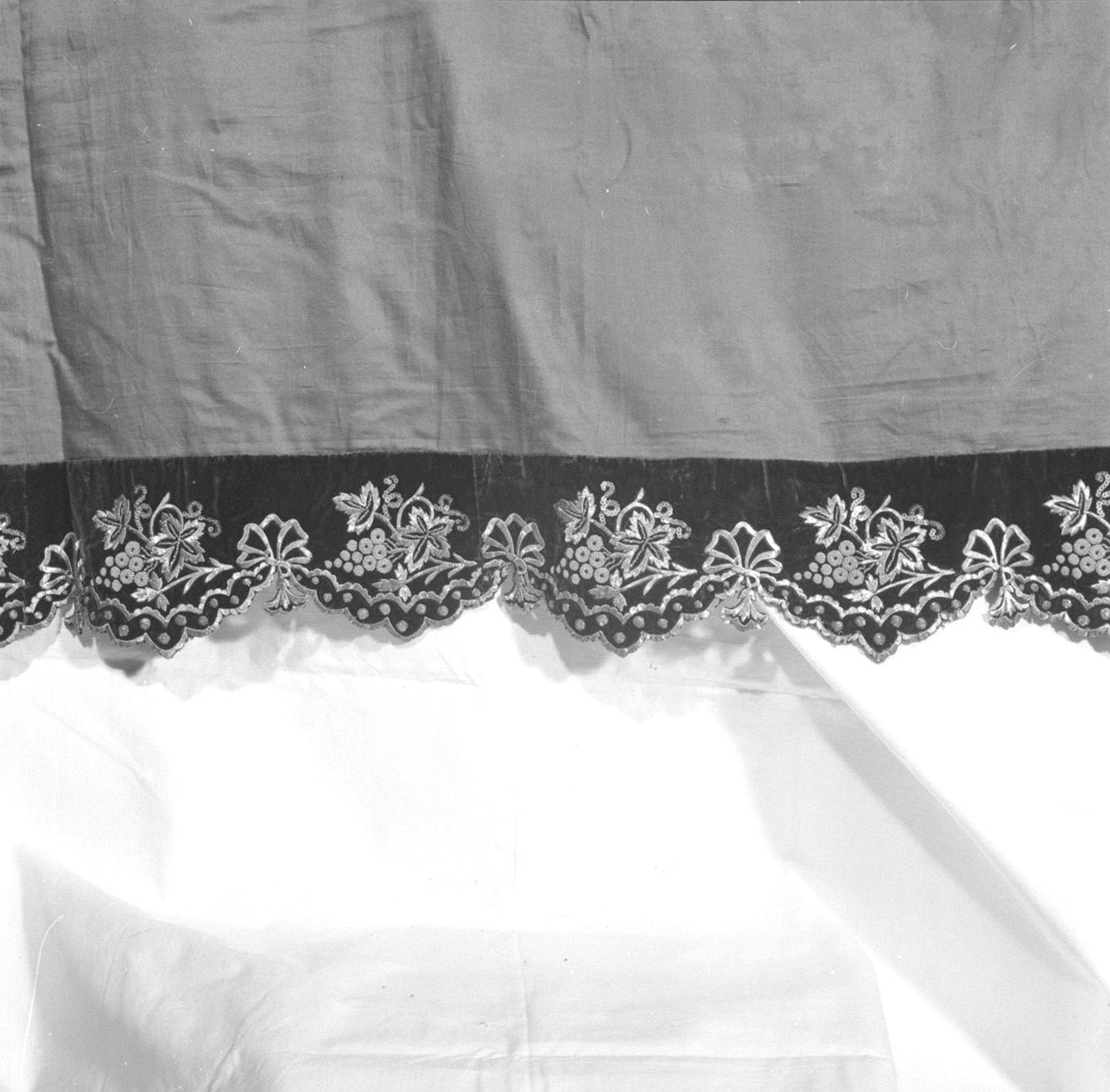 tovaglia d'altare - manifattura toscana (sec. XIX)