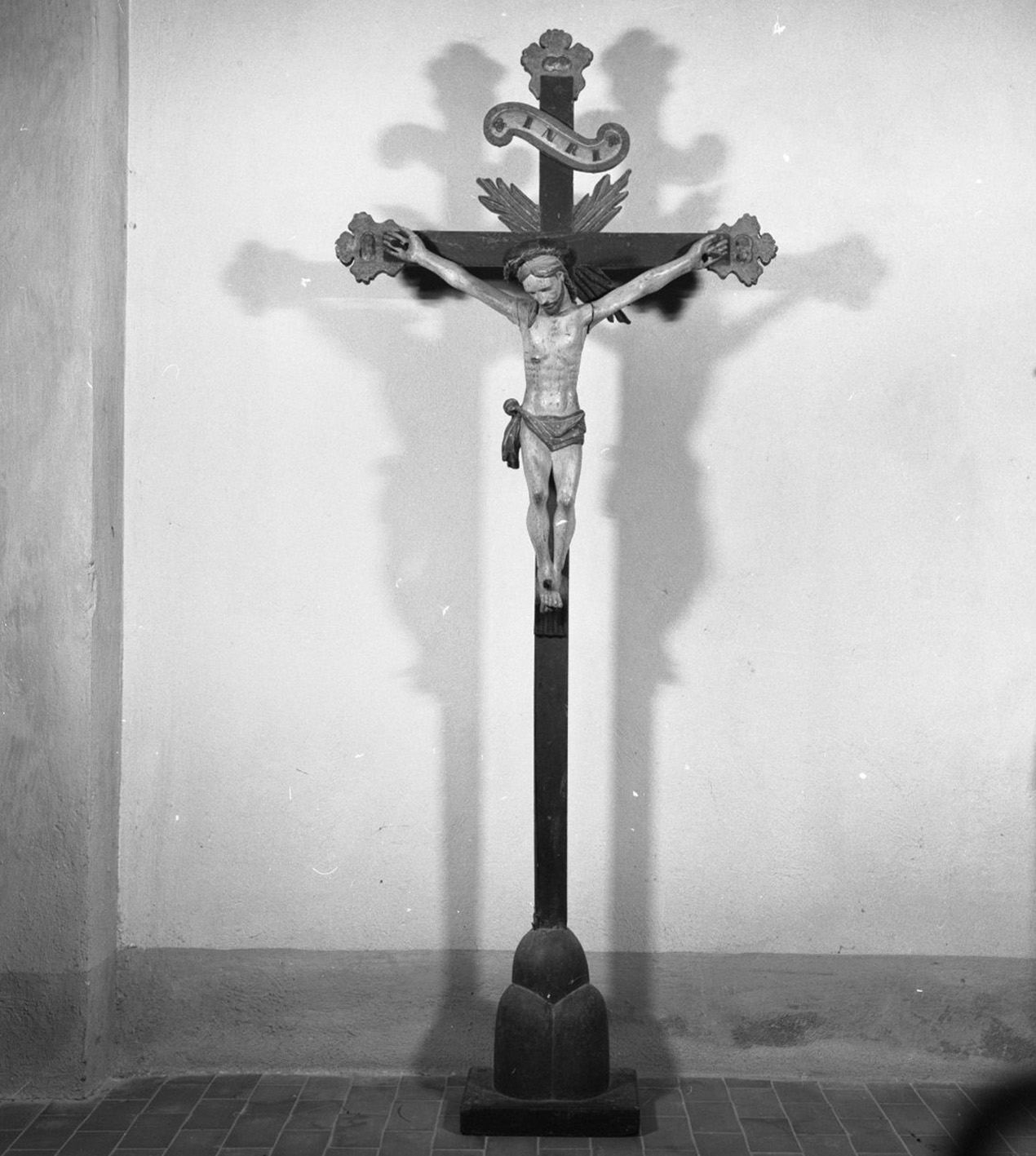 Cristo crocifisso (croce d'altare) - bottega toscana (sec. XVIII)