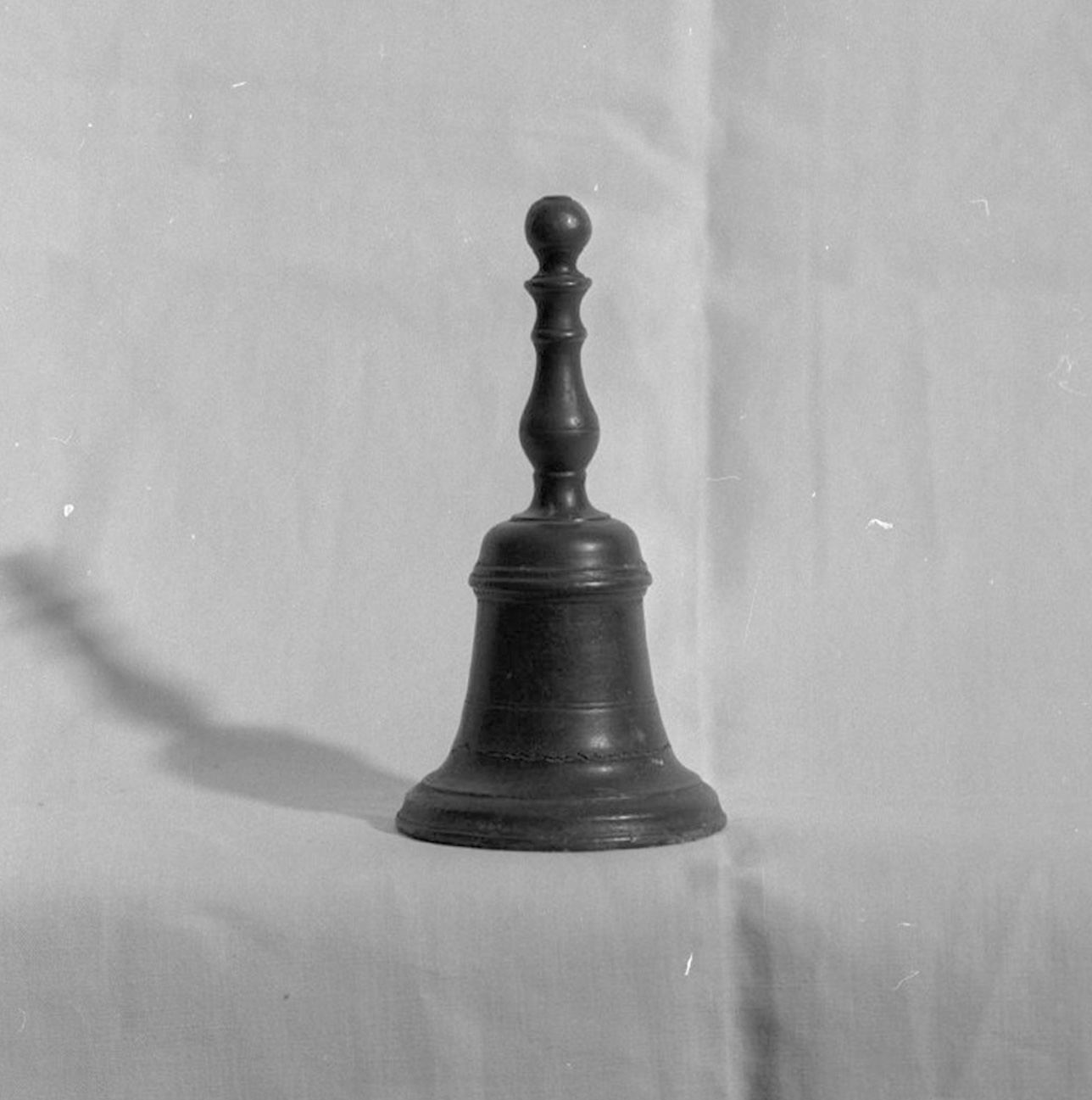 campanello d'altare - bottega toscana (sec. XVII)