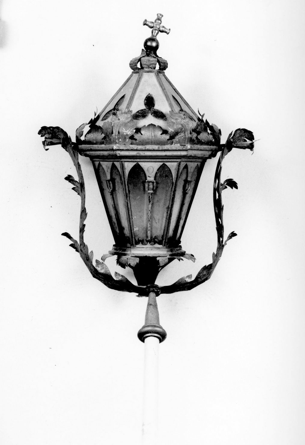 lanterna processionale - bottega toscana (ultimo quarto sec. XIX)