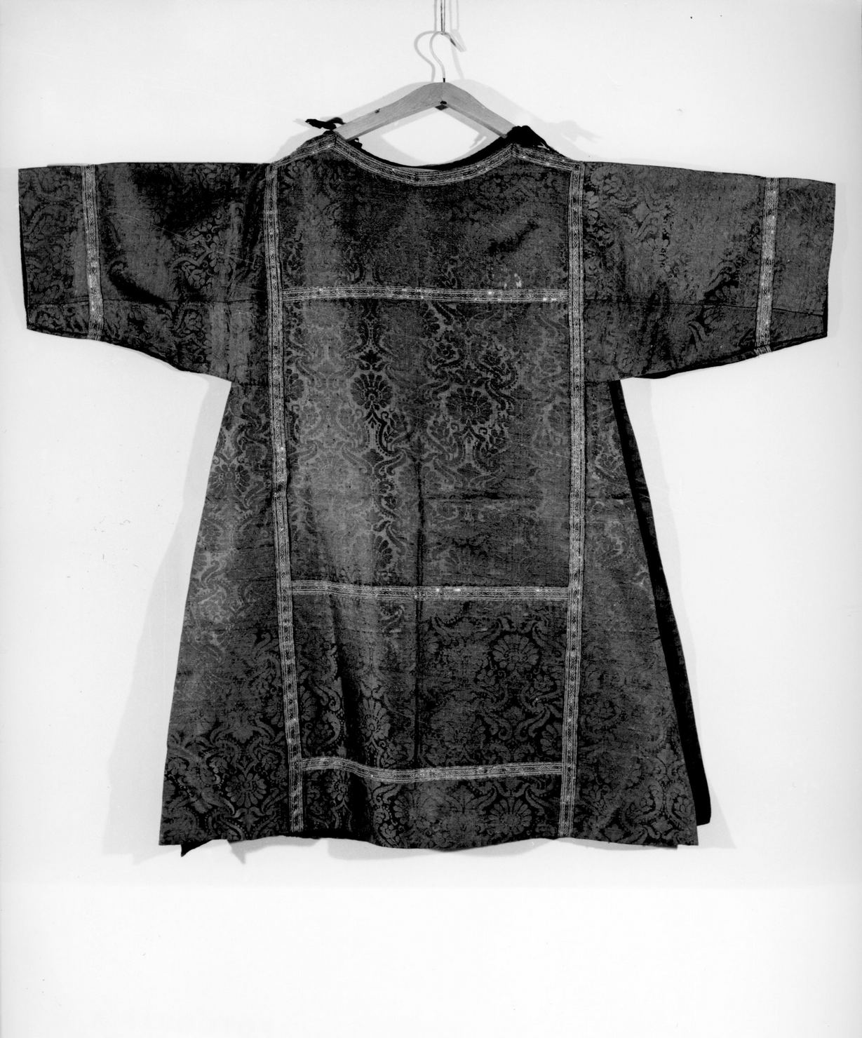 tunicella - manifattura italiana (seconda metà sec. XVII)