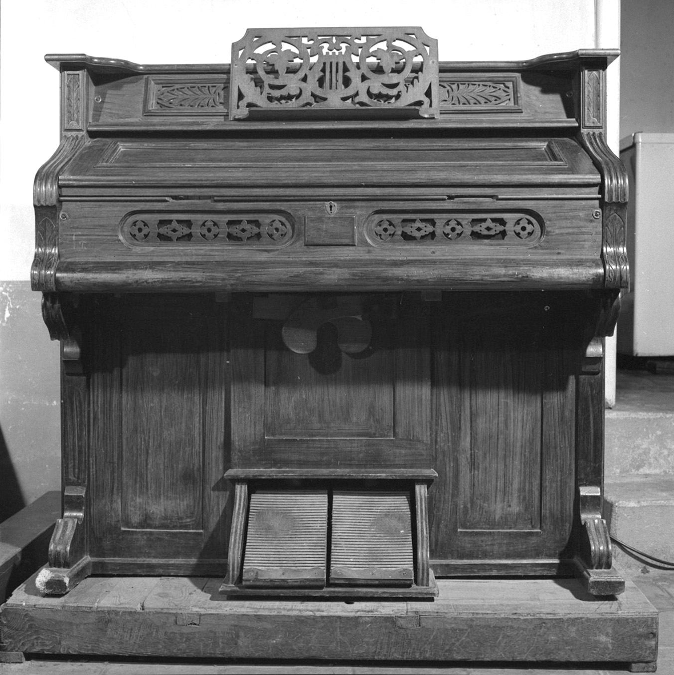 harmonium - bottega italiana (sec. XIX)