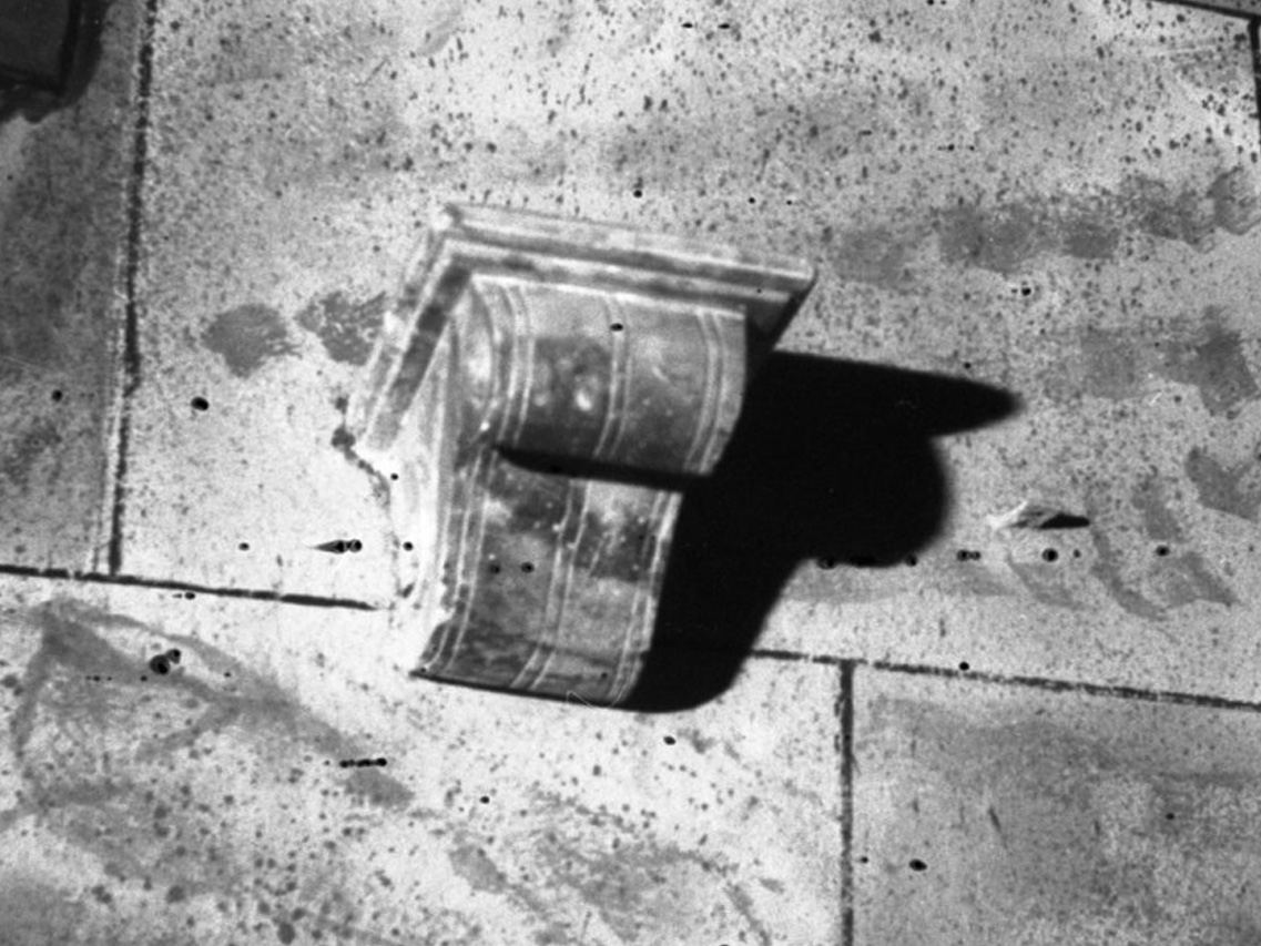 mensola - bottega toscana (fine/inizio secc. XV/ XVI)