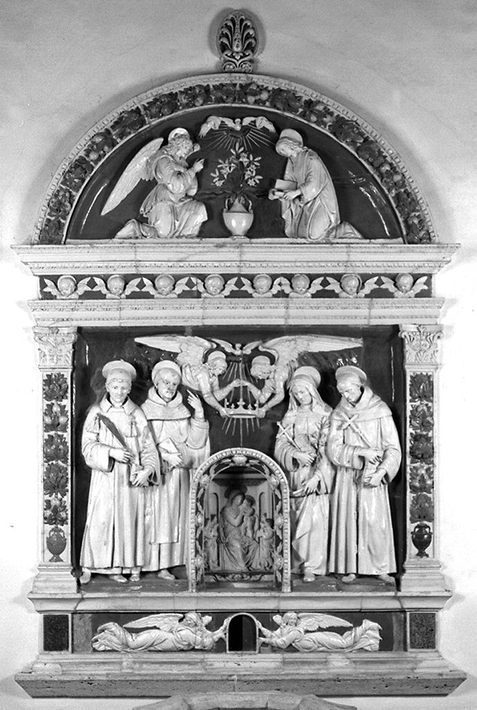 Annunciazione e Santi (pala d'altare) di Della Robbia Andrea (sec. XVI)