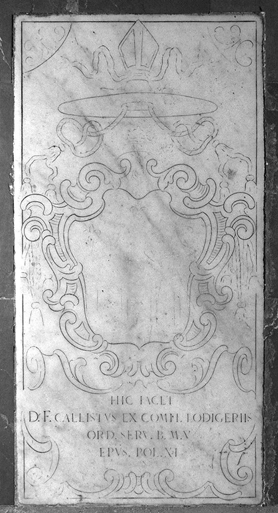 stemma vescovile di Callisto Lodigeri (lapide tombale) - bottega toscana (sec. XVIII)