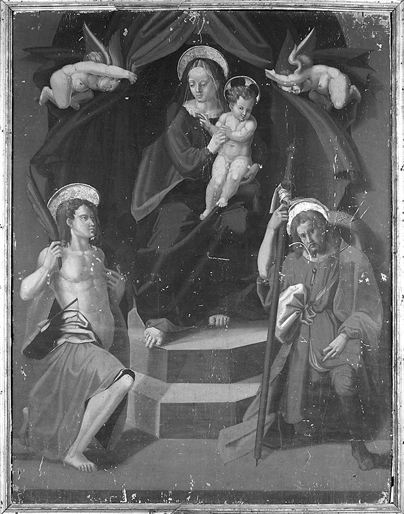 Madonna con Bambino in trono con San Sebastiano e San Rocco (dipinto) di Signorelli Luca (bottega) (secondo quarto sec. XVI)