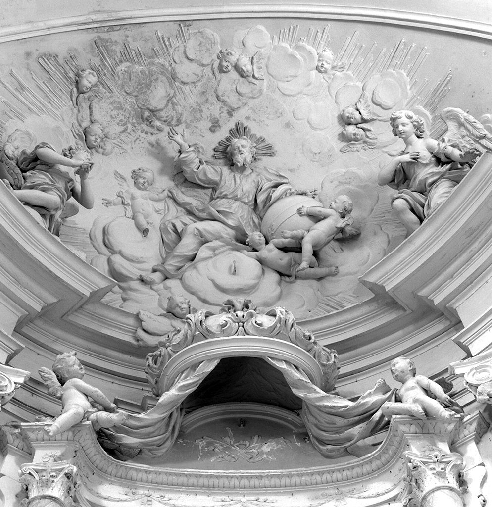 Dio Padre in gloria (decorazione plastica, elemento d'insieme) di Pozzo Andrea (primo quarto sec. XVIII)