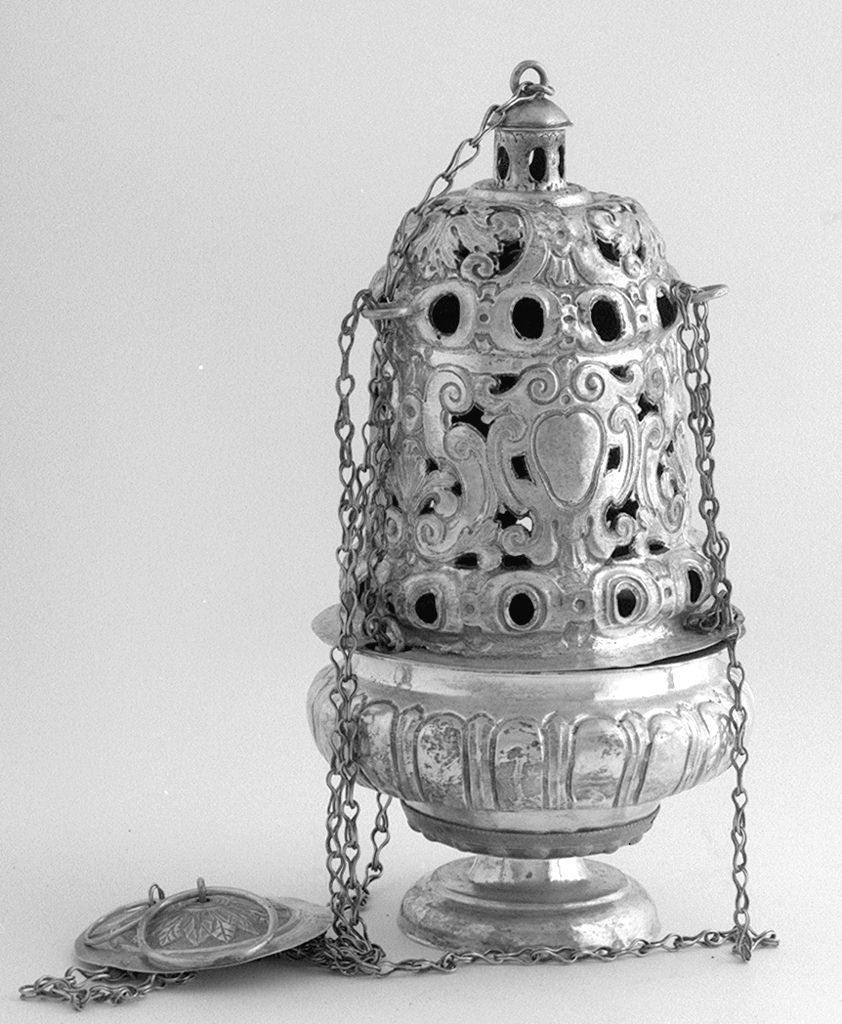 motivi decorativi vegetali (turibolo, elemento d'insieme) - bottega senese (seconda metà sec. XVII)