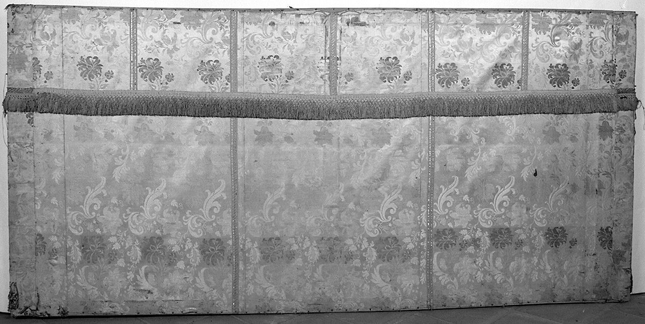 motivi decorativi vegetali (paliotto) - manifattura italiana (prima metà sec. XIX)