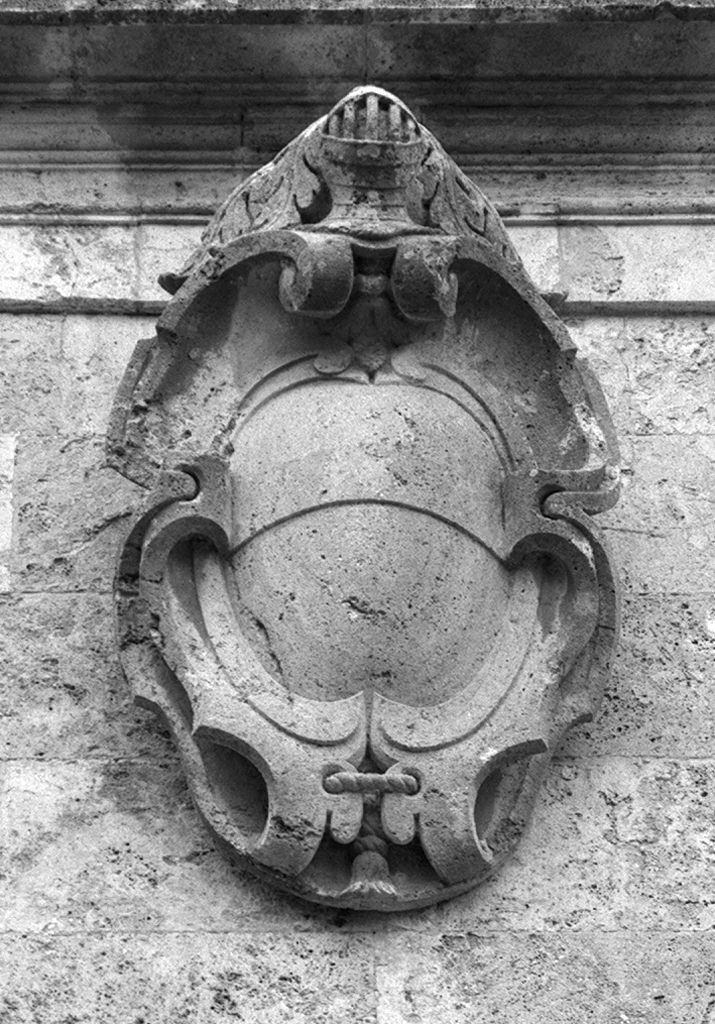 stemma gentilizio di Guido Nobili (rilievo, elemento d'insieme) - bottega senese (sec. XVII)