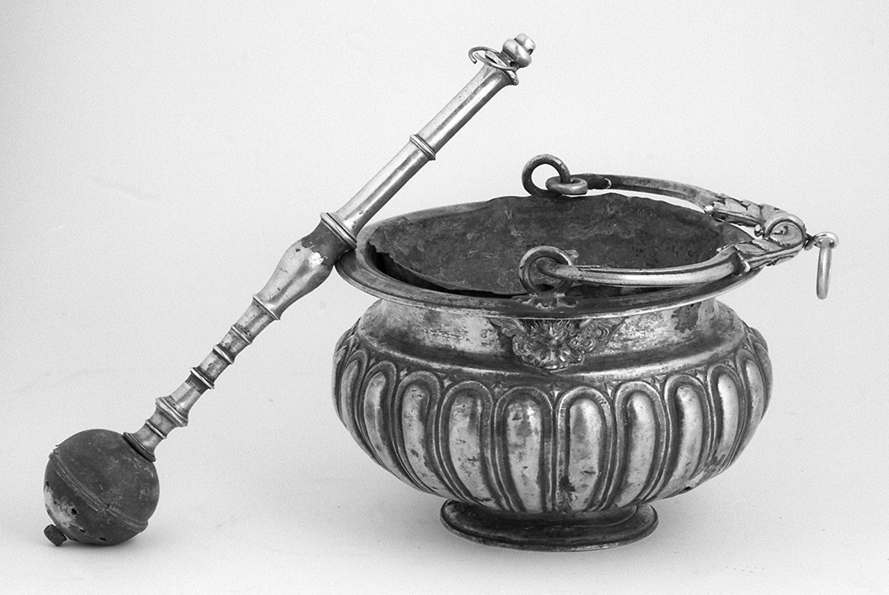 servizio per aspersione, insieme - bottega romana (prima metà sec. XVIII)