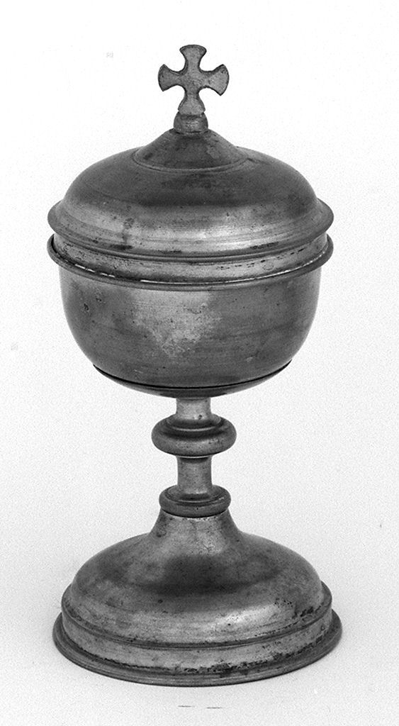 pisside - bottega toscana (primo quarto sec. XX)