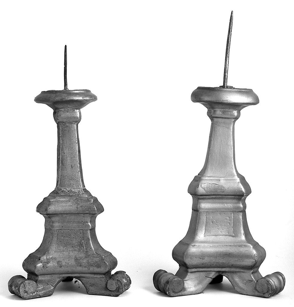 candeliere d'altare, serie - bottega toscana (sec. XVIII)