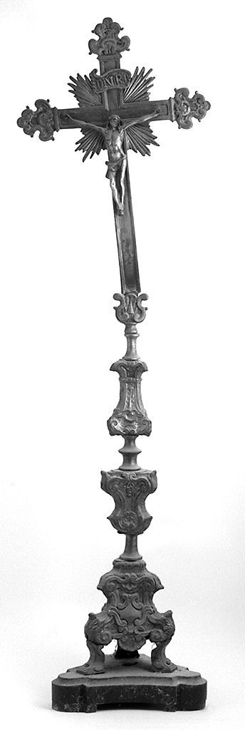 Cristo crocifisso (croce d'altare, elemento d'insieme) - bottega toscana (prima metà sec. XVIII)