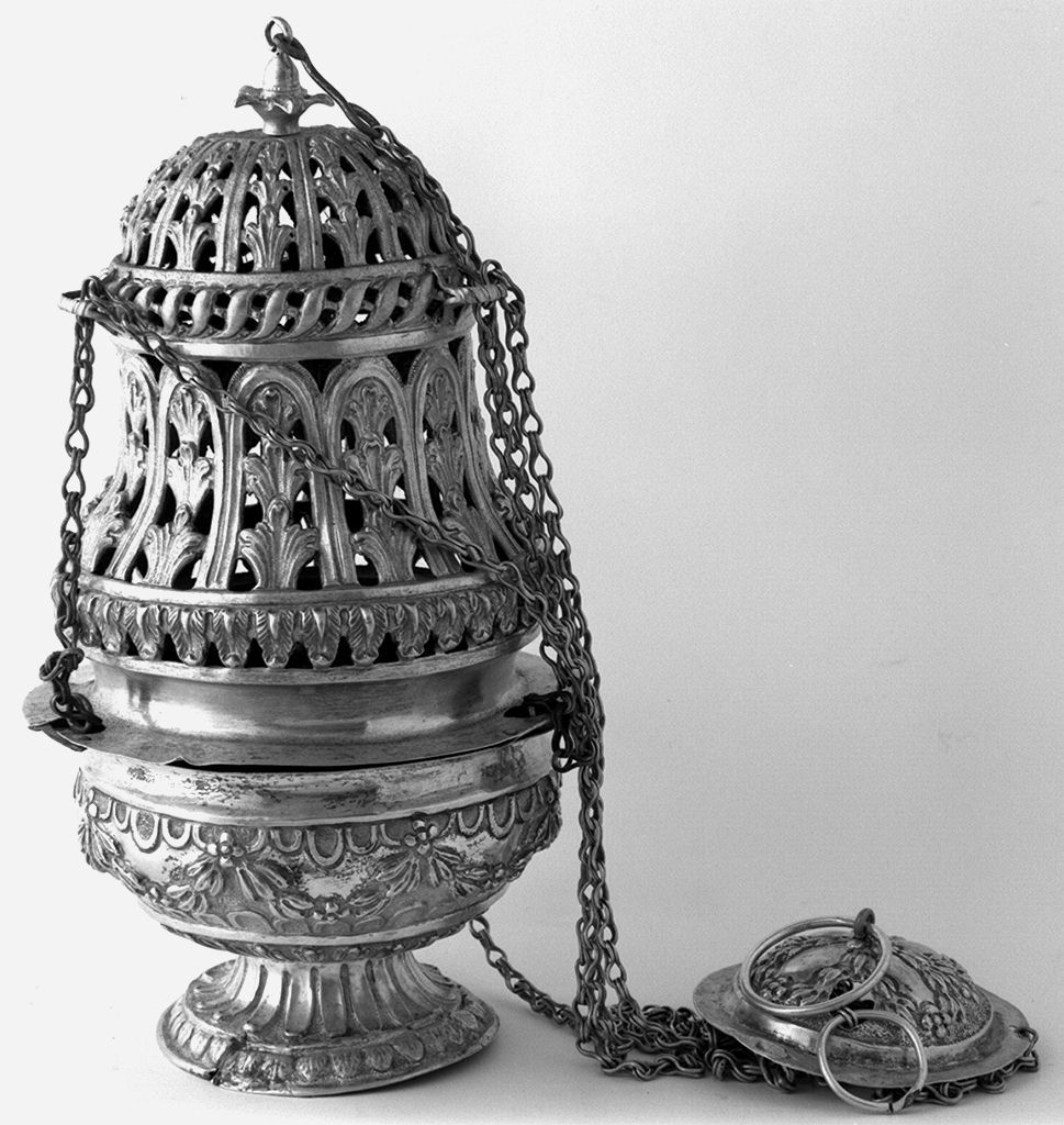 motivi decorativi vegetali (turibolo) - bottega italiana (seconda metà sec. XVIII)