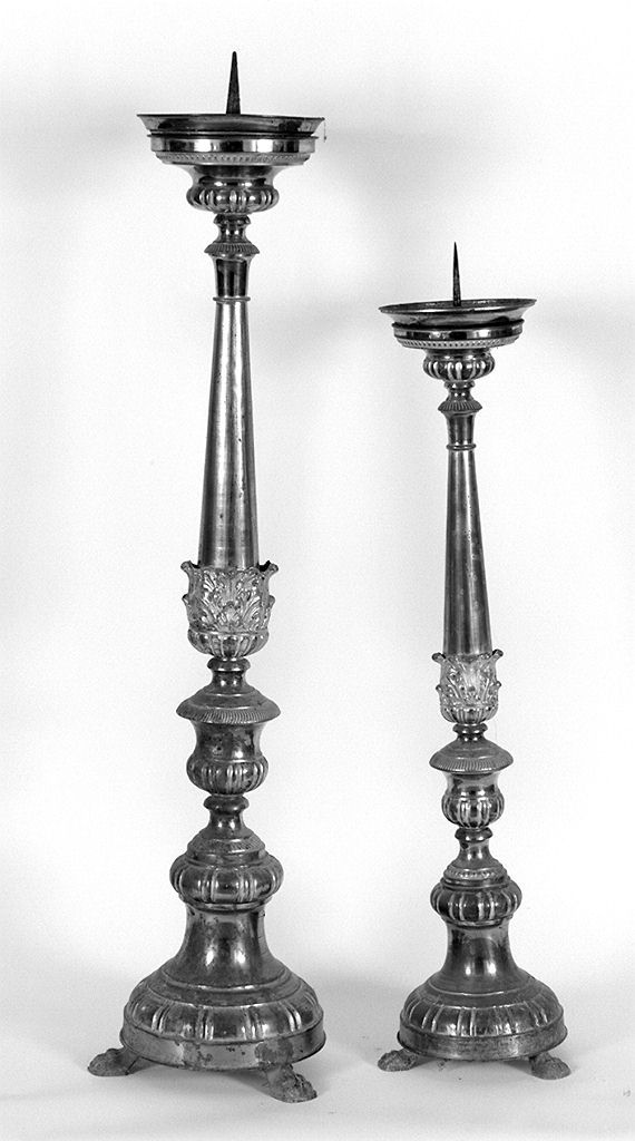 motivi decorativi vegetali (candeliere d'altare, serie) - produzione toscana (secc. XIX/ XX)