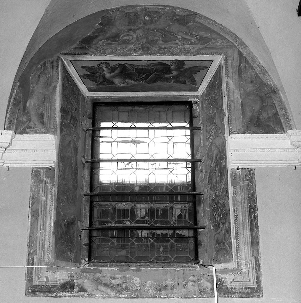 angeli adoranti il calice eucaristico (dipinto, elemento d'insieme) di Nasini Francesco (sec. XVII)