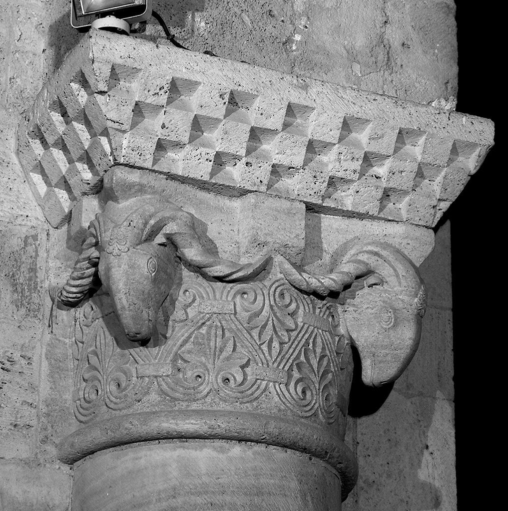 semicapitello, elemento d'insieme - ambito lombardo (sec. XII)