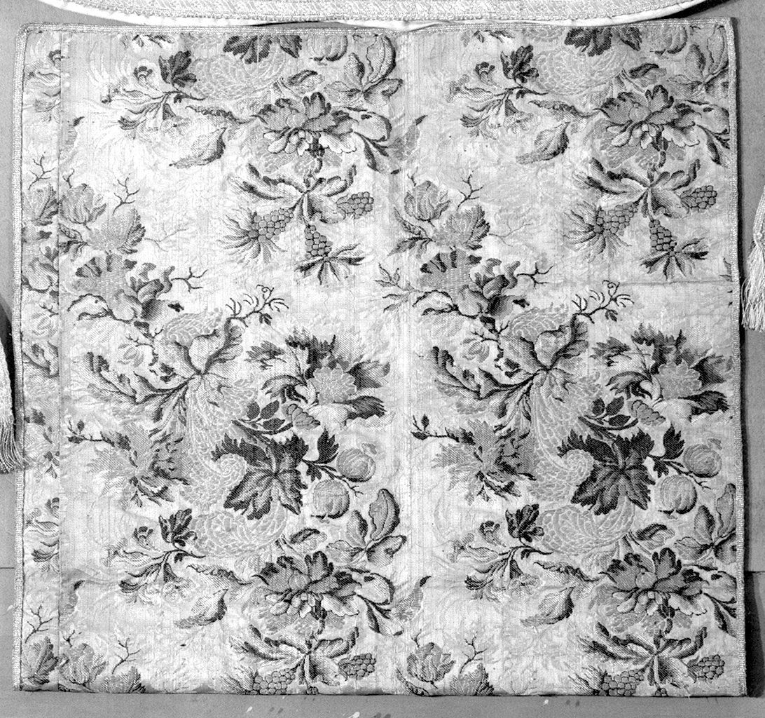 motivi decorativi vegetali (velo di calice, elemento d'insieme) - manifattura italiana (sec. XVIII)