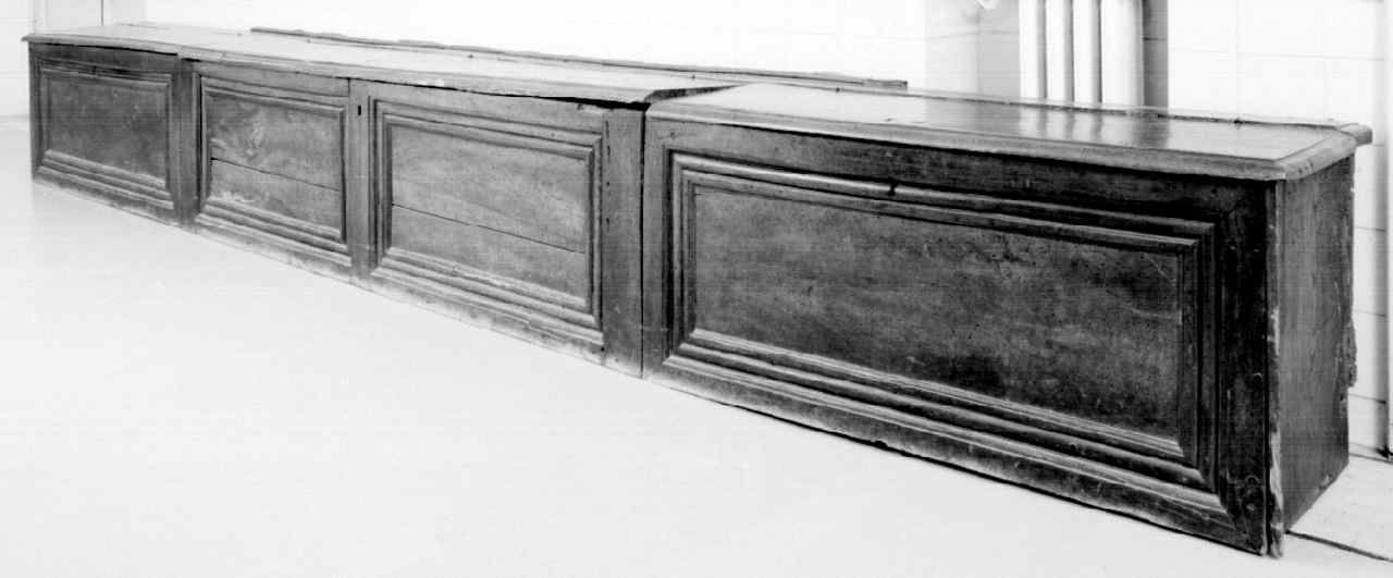 cassapanca - produzione toscana (sec. XVIII)