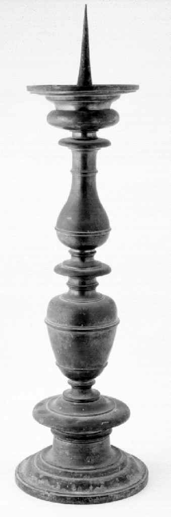 candeliere d'altare, serie - bottega toscana (sec. XVII)