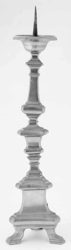 candeliere d'altare, serie - bottega toscana (seconda metà sec. XVIII)