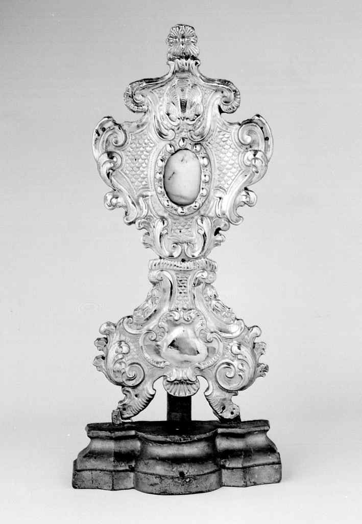 motivo decorativo a volute (reliquiario - a ostensorio) - bottega toscana (sec. XVIII)