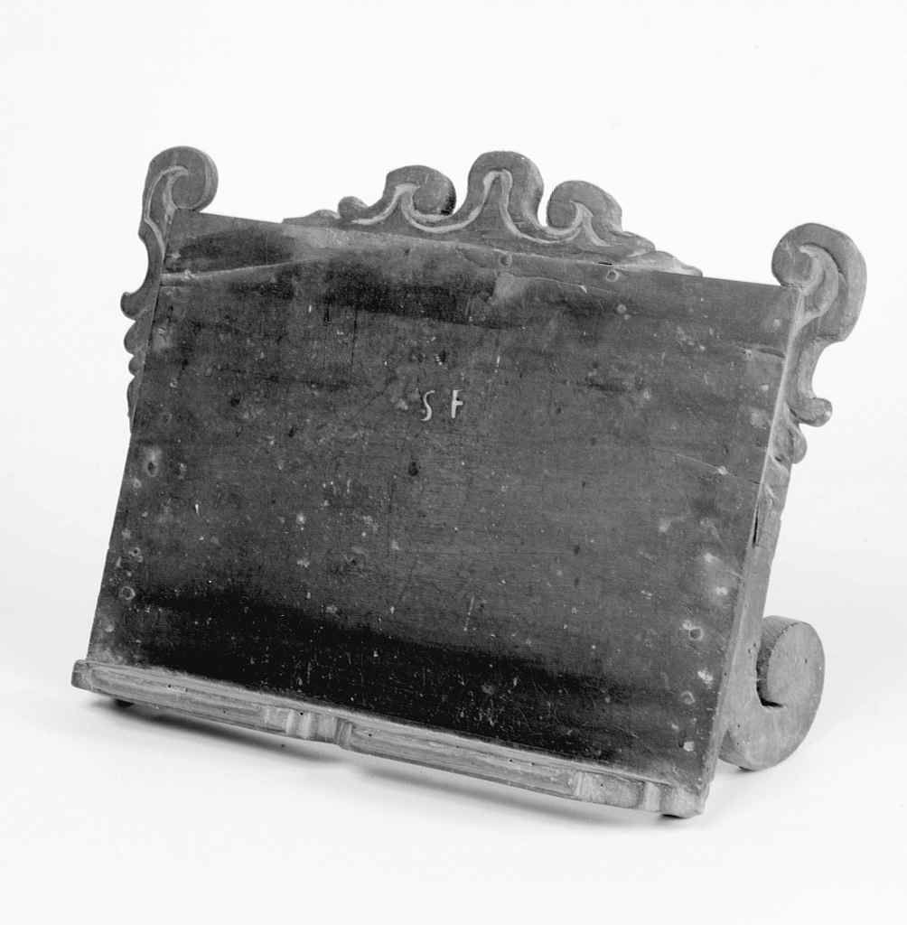 leggio a piede, frammento - bottega toscana (secc. XVII/ XVIII)