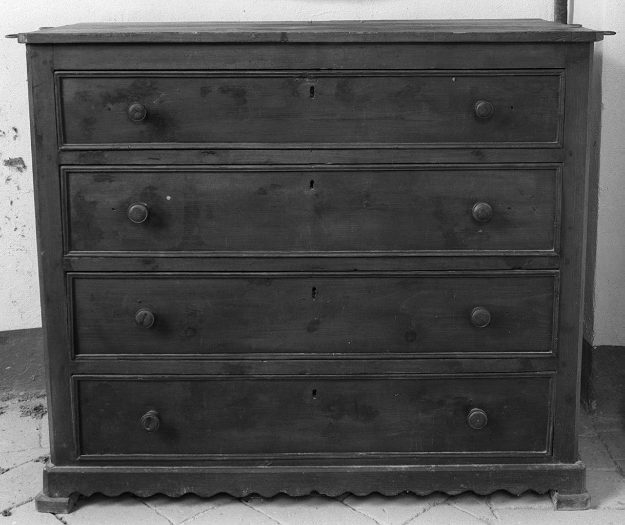 cassettone - produzione toscana (sec. XIX)