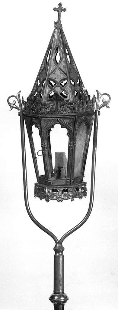 motivi decorativi geometrici e vegetali (lanterna processionale, serie) - produzione italiana (primo quarto sec. XX)