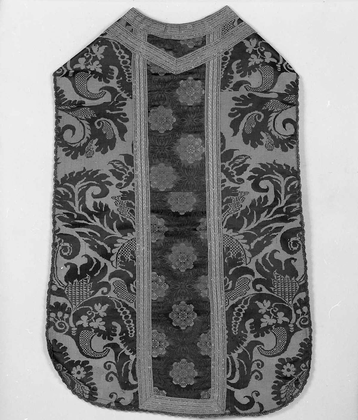 motivi decorativi vegetali (pianeta, elemento d'insieme) - manifattura toscana (prima metà sec. XVIII)