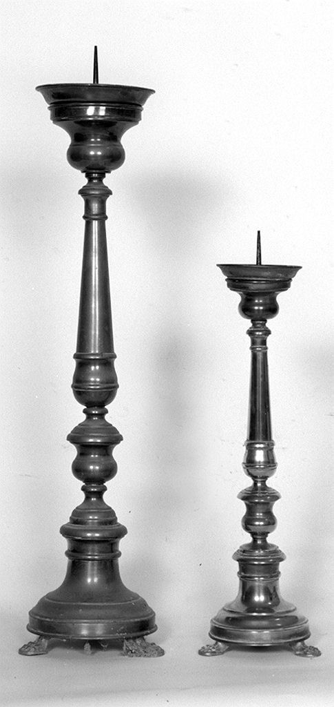 candeliere d'altare, serie - produzione toscana (secc. XIX/ XX)