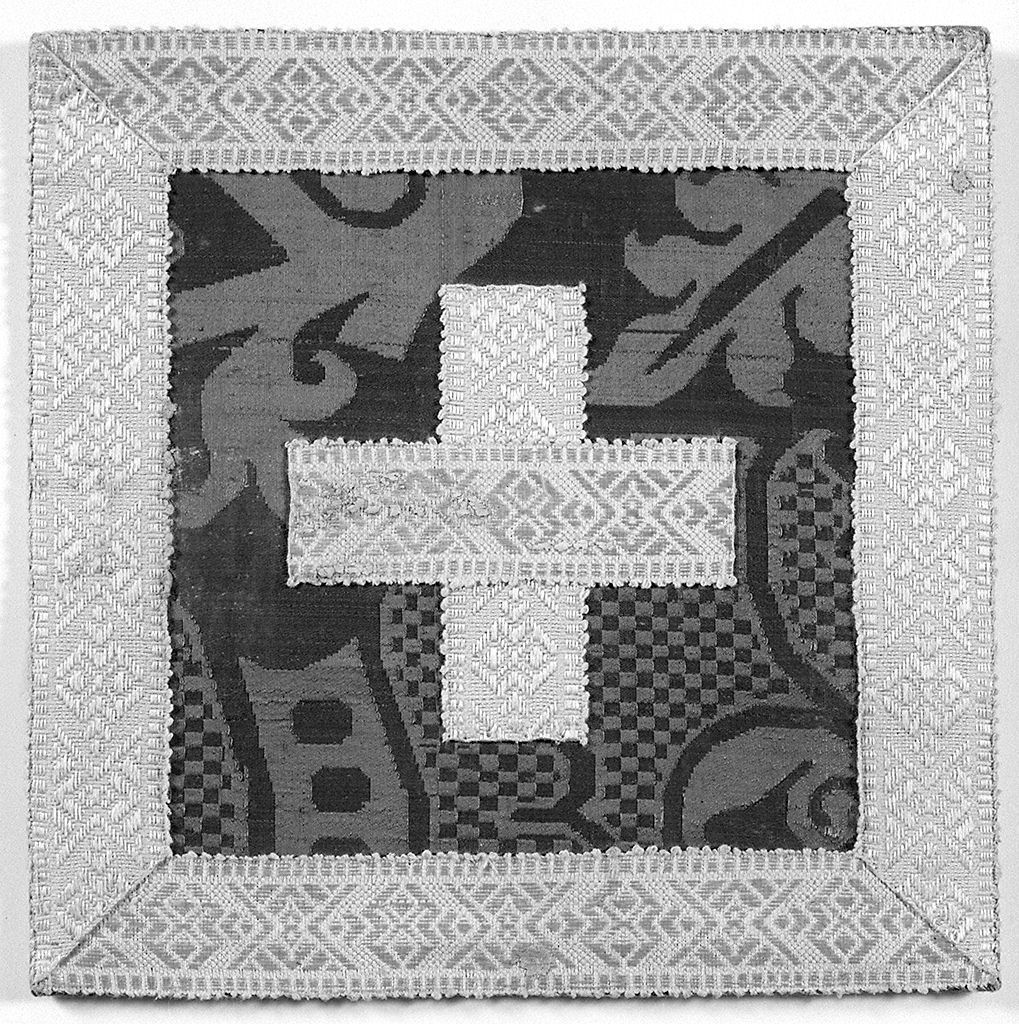 motivi decorativi vegetali stilizzati (borsa del corporale, elemento d'insieme) - manifattura toscana (seconda metà sec. XVI)