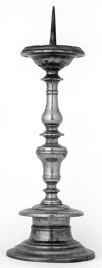 candeliere d'altare, elemento d'insieme - bottega toscana (prima metà sec. XVIII)