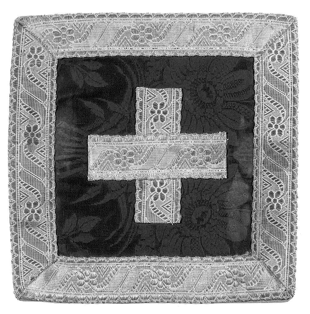 motivo decorativo floreale (borsa del corporale, elemento d'insieme) - manifattura italiana (sec. XIX)