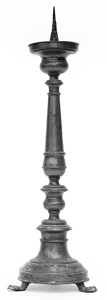 candeliere d'altare, serie - bottega toscana (secc. XIX/ XX)