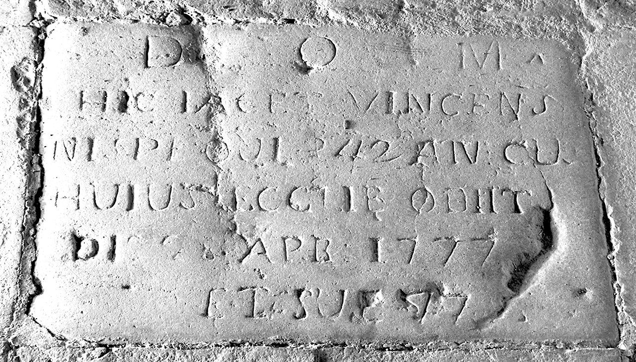 lapide tombale - manifattura senese (sec. XVIII)