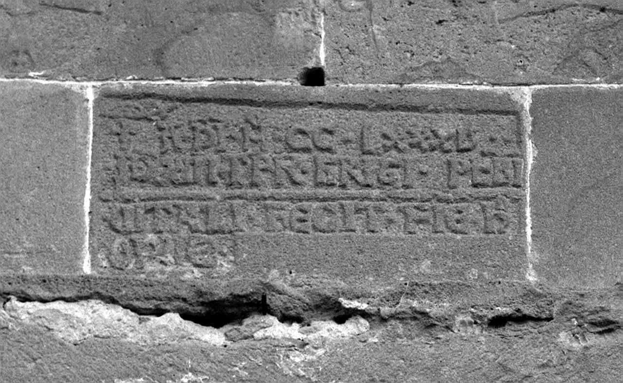 lapide, elemento d'insieme - bottega toscana (sec. XIII)