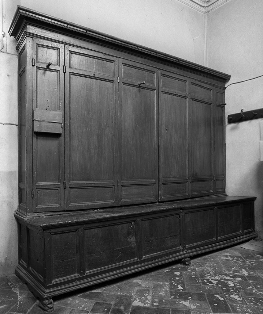 armadio da sacrestia - bottega toscana (secc. XVIII/ XIX)