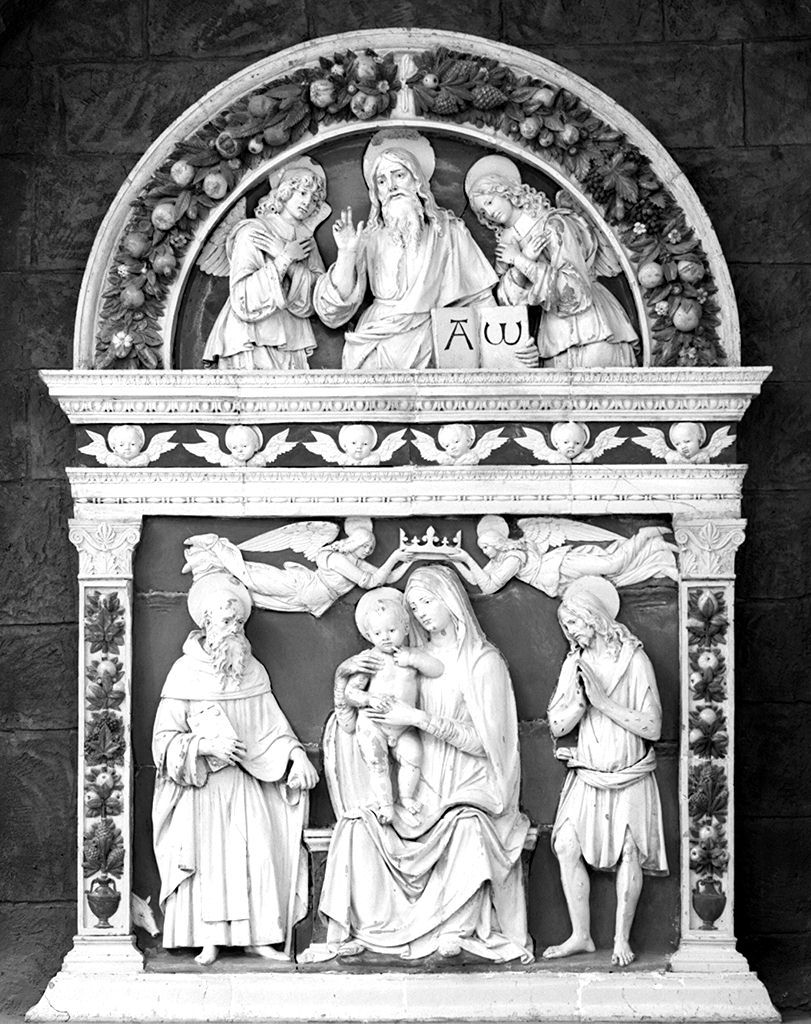 Madonna con Bambino tra angeli e Santi (pala d'altare) di Della Robbia Andrea (bottega) (inizio sec. XVI)