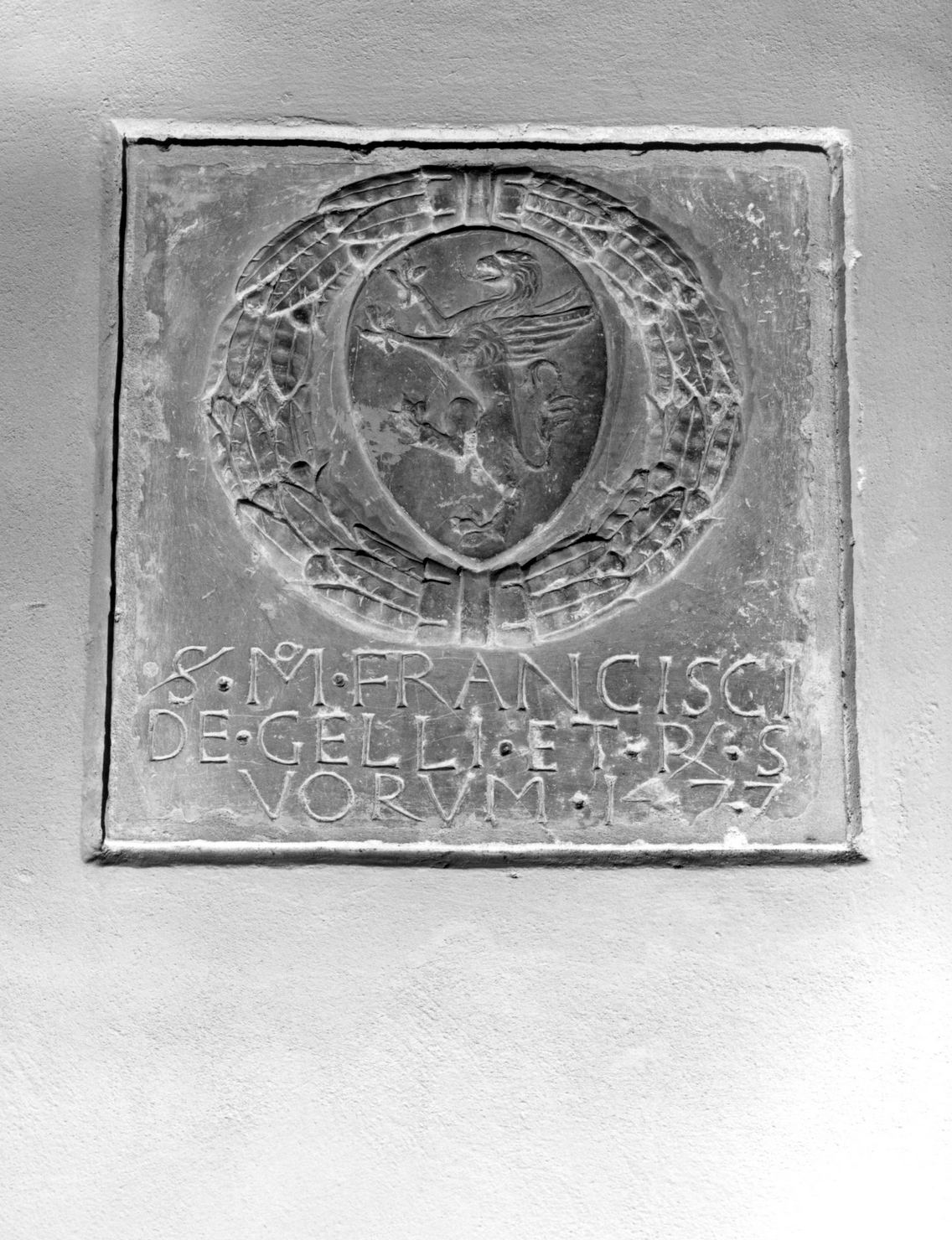 stemma gentilizio di Francesco de' Gelli (lapide tombale) - bottega senese (sec. XV)