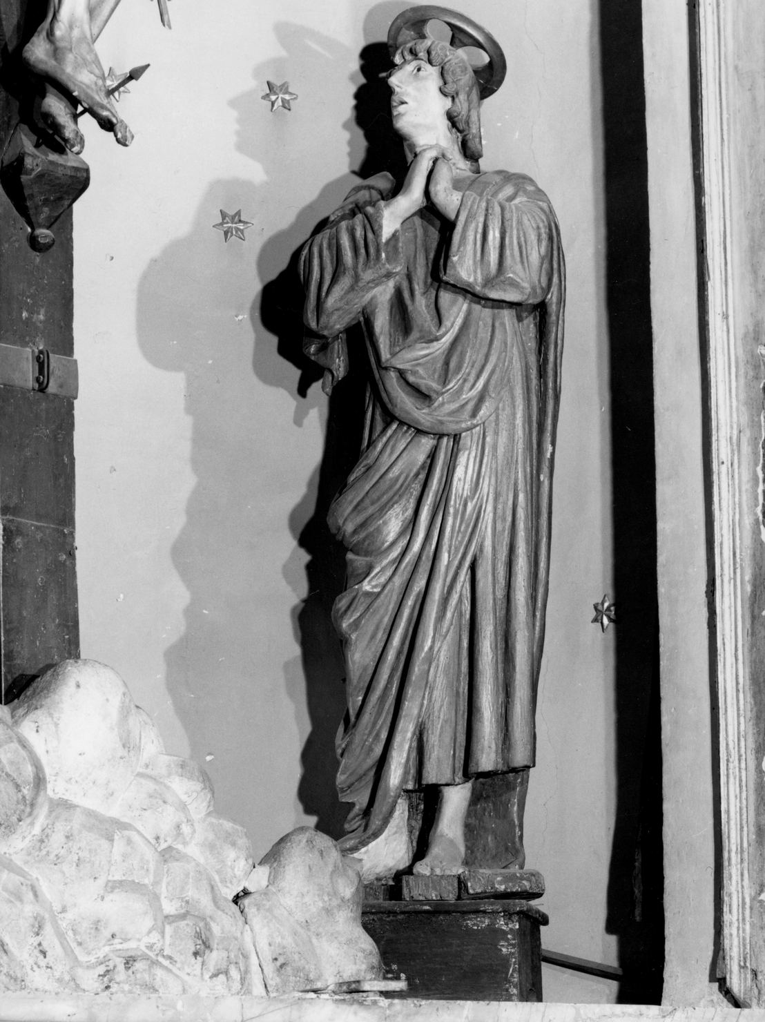 San Giovanni Evangelista (statua, elemento d'insieme) di Giovanni di Stefano (ultimo quarto sec. XV)